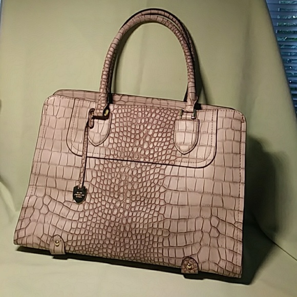 London Fog Shoulder Bag Tan